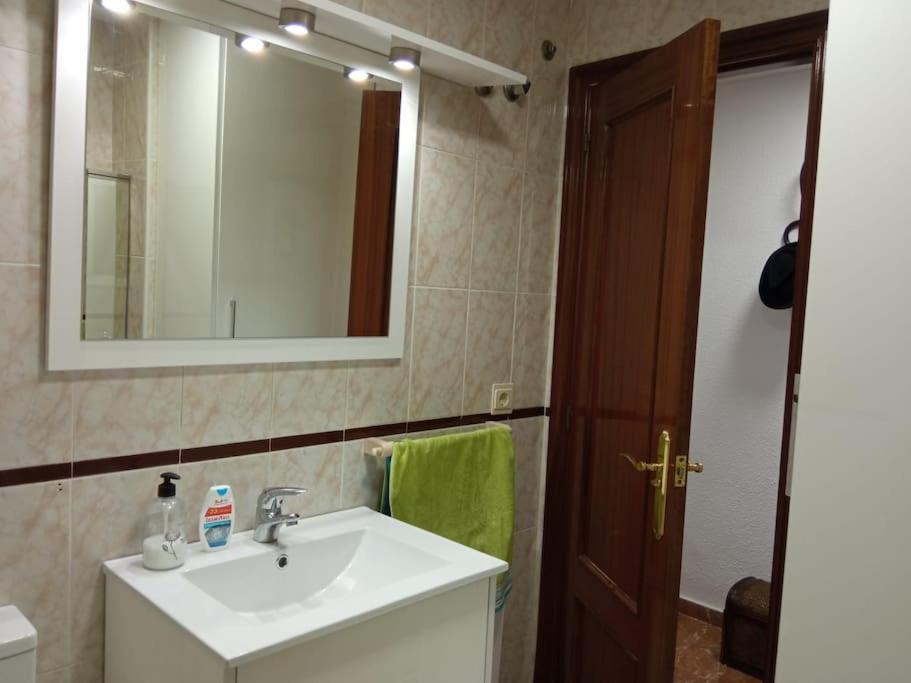 Apartamento Gabucio En Jaén Zewnętrze zdjęcie